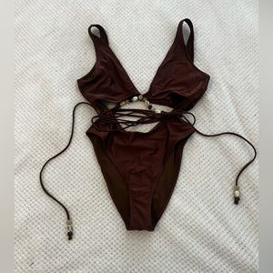 One piece bathing suit